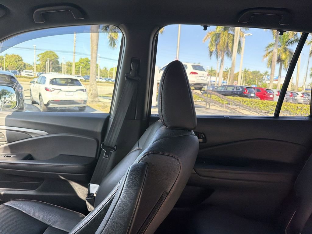 Certified 2023 Honda Passport TrailSport image 12