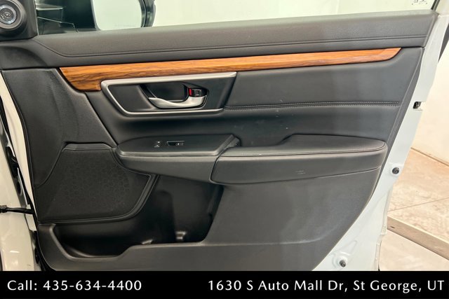 Used 2020 Honda CR-V Touring image 23