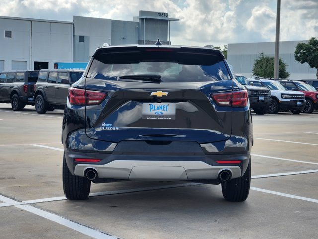 Used 2024 Chevrolet Blazer LT w/ Convenience Package FWD image 6