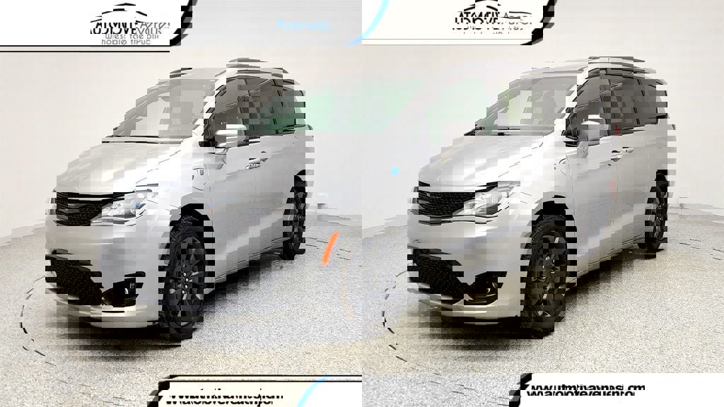 Used 2020 Chrysler Pacifica Touring-L w/ S Appearance Package