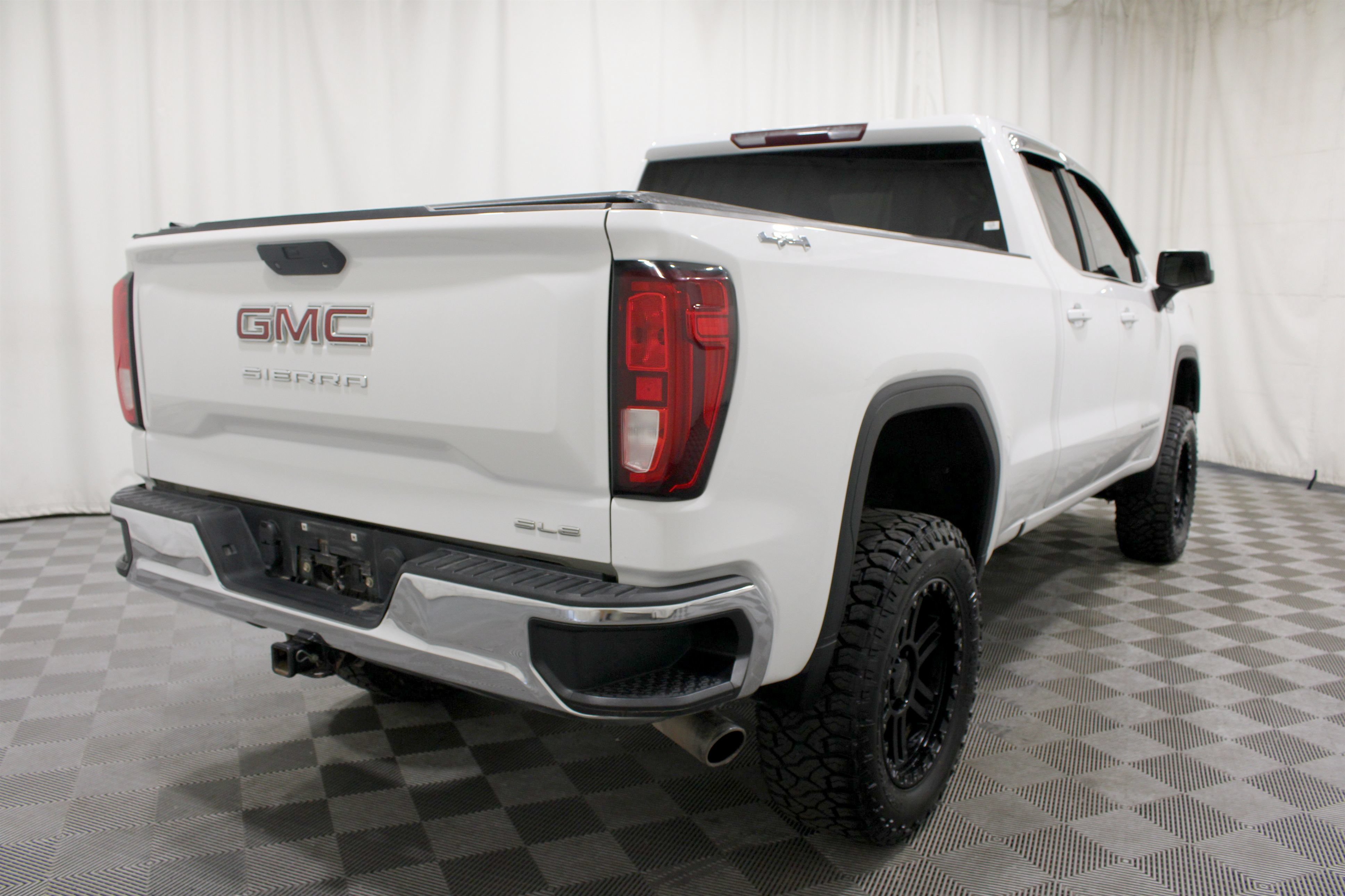 Used 2019 GMC Sierra 1500 SLE w/ SLE Value Package AWD/4WD image 27