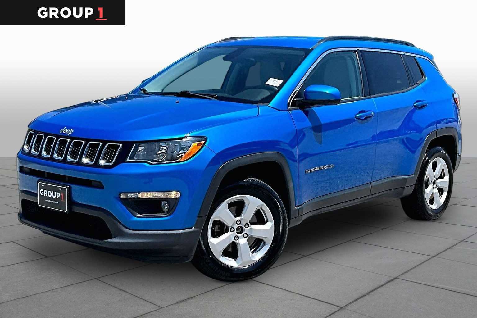 Used 2018 Jeep Compass Latitude AWD/4WD image 1