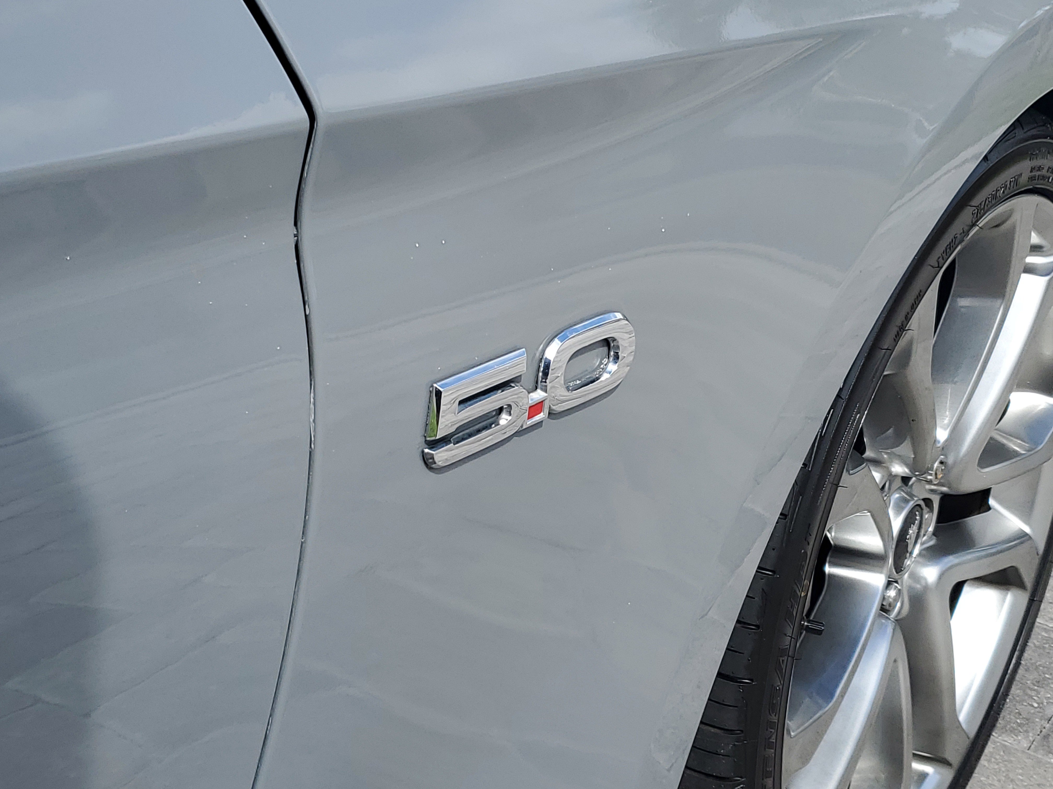 Used 2019 Ford Mustang GT Premium w/ Equipment Group 401A image 7