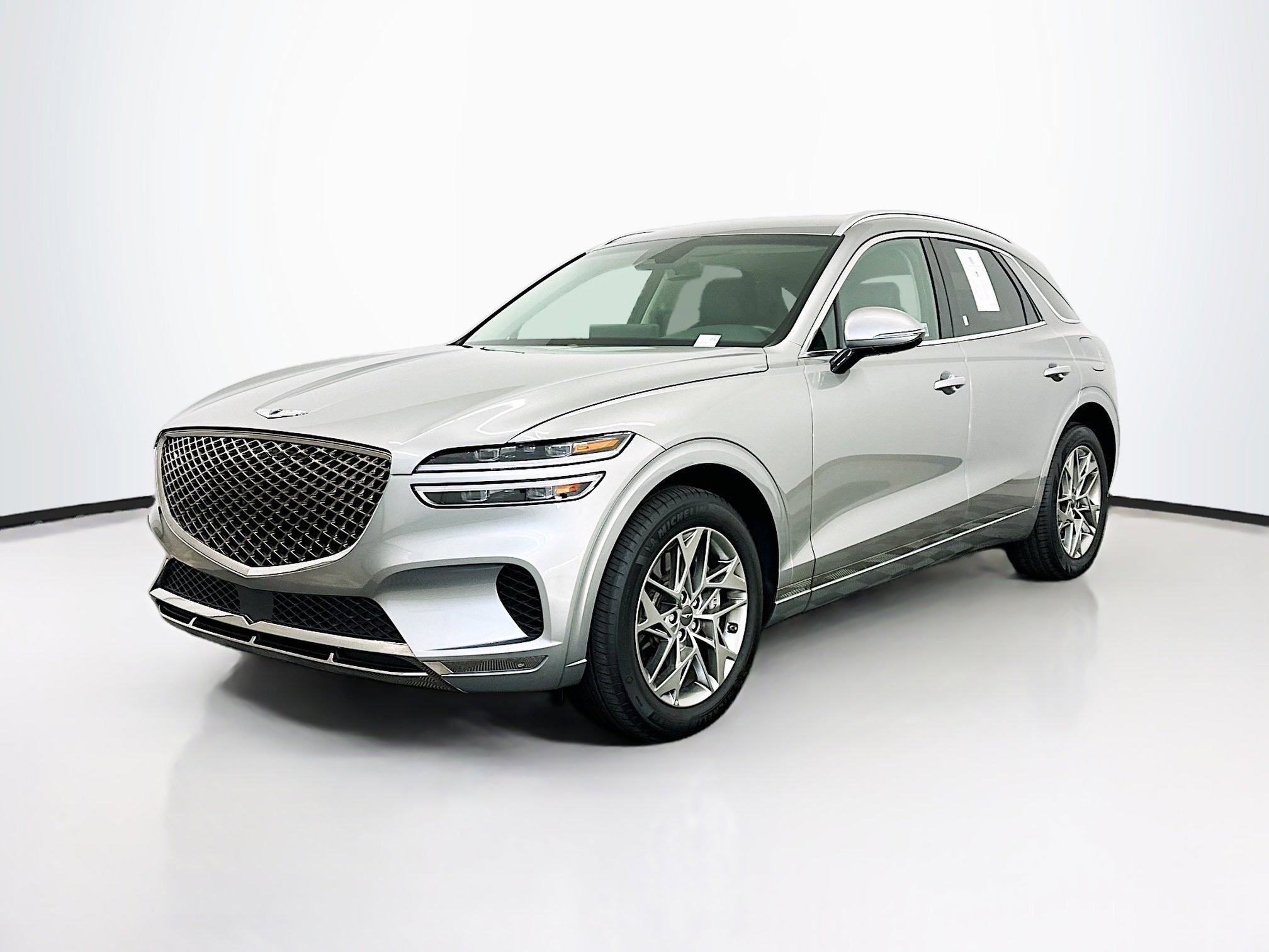 Used 2025 Genesis GV70 2.5T AWD/4WD image 3