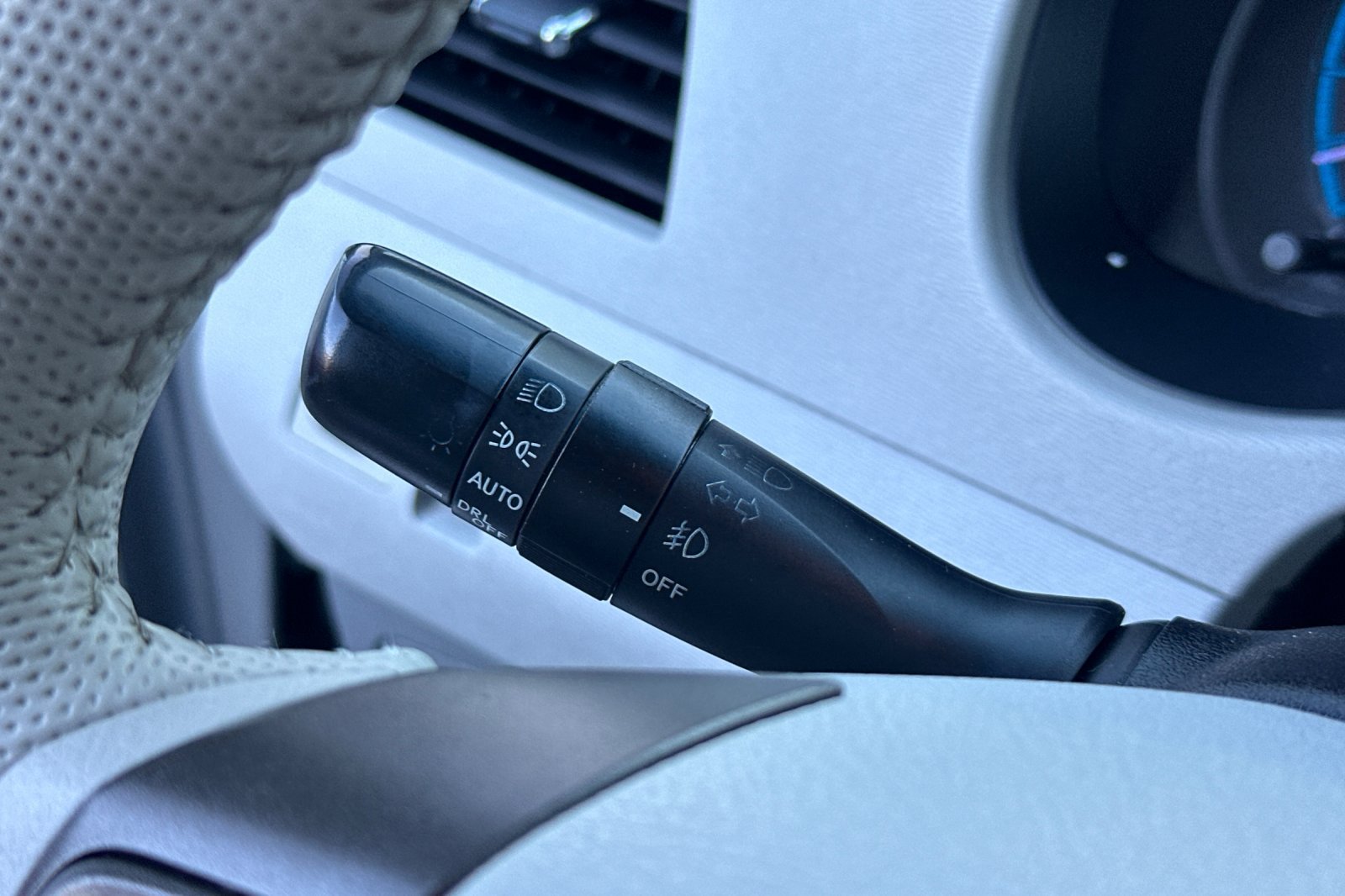 Used 2013 Toyota Sienna XLE w/ Premium Pkg FWD image 38