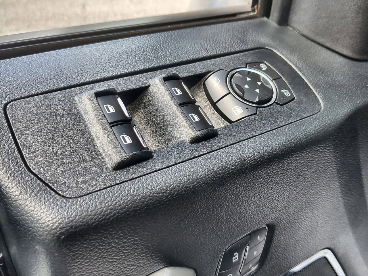 Used 2020 Ford F150 Lariat AWD/4WD image 23