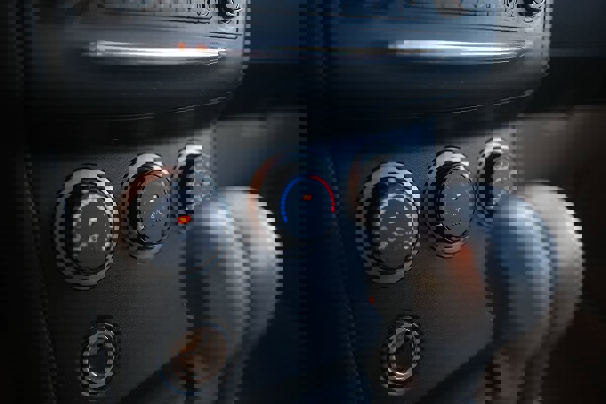 Used 2013 Nissan Rogue S w/ Special Edition Pkg image 21