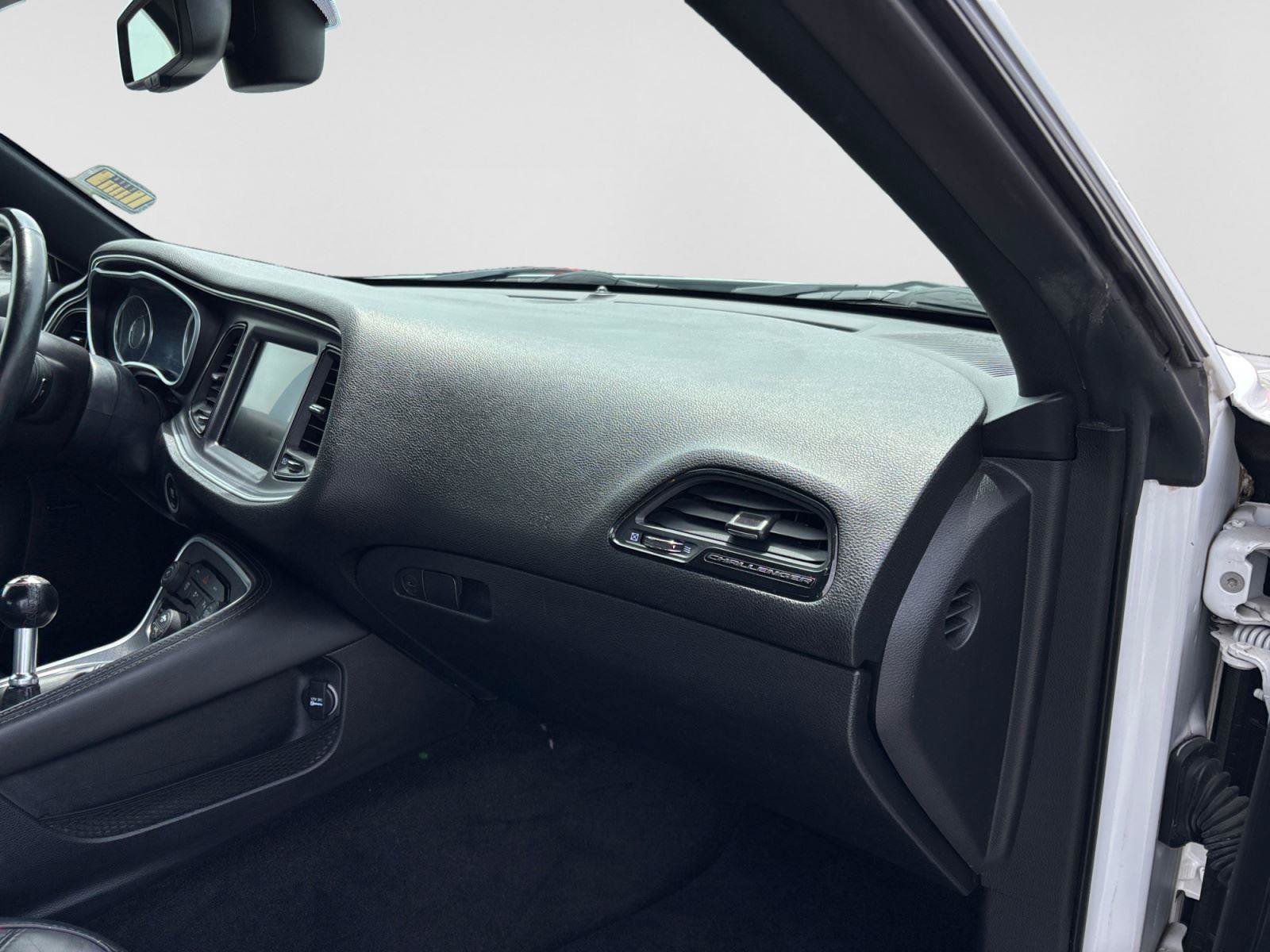 Used 2015 Dodge Challenger R/T Plus RWD image 42