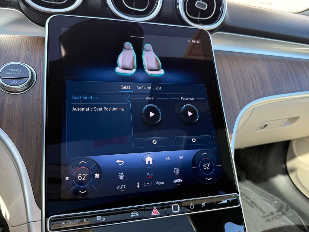 Used 2025 Mercedes-Benz C 300 4MATIC Sedan image 10