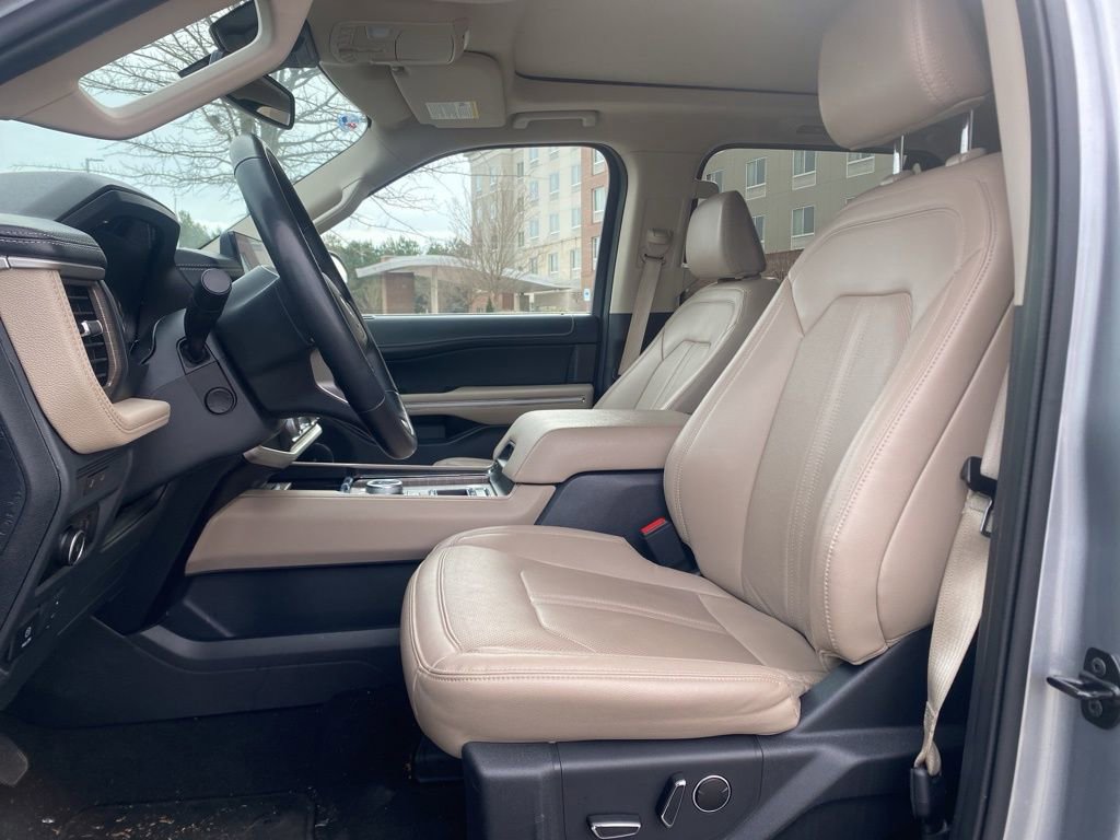 Used 2024 Ford Expedition Max Limited image 16