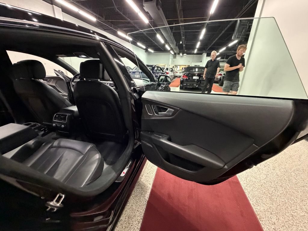 Used 2017 Audi A7 3.0T Premium Plus w/ Black Optic Package AWD/4WD image 32