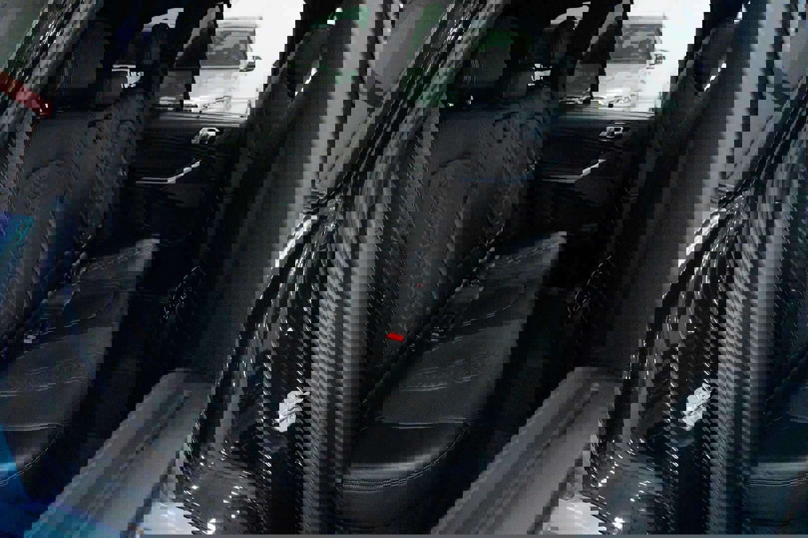 Used 2022 BMW X5 M w/ Executive Package image 35