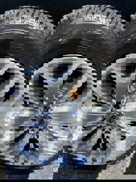 Used 2017 Ford Taurus Limited image 11