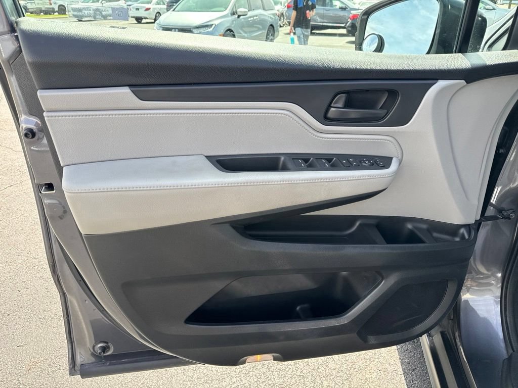 Used 2018 Honda Odyssey LX image 26