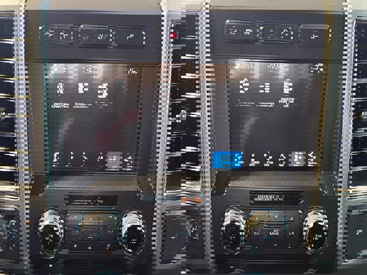 Used 2017 Ford F150 Raptor w/ Equipment Group 802A Luxury image 19