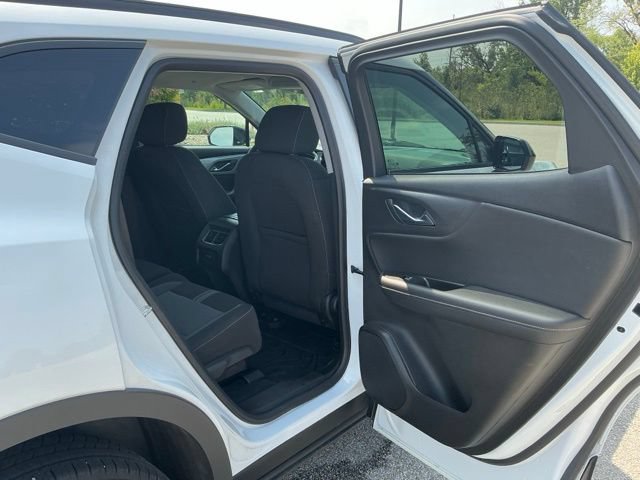 Used 2025 Chevrolet Blazer LT w/ Convenience Package AWD/4WD image 18