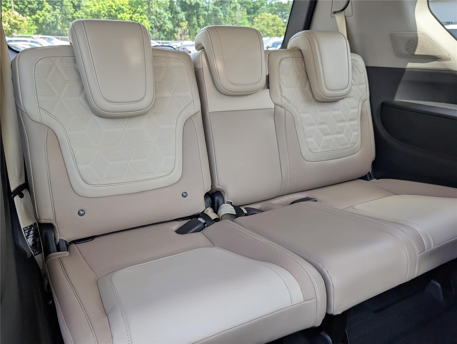 Used 2025 Nissan Armada Platinum Reserve w/ Convenience Package AWD/4WD image 12