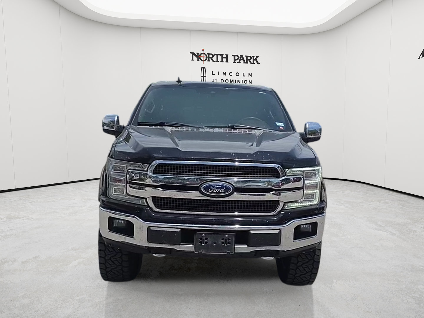 Used 2019 Ford F150 King Ranch w/ Equipment Group 601A Luxury AWD/4WD image 8