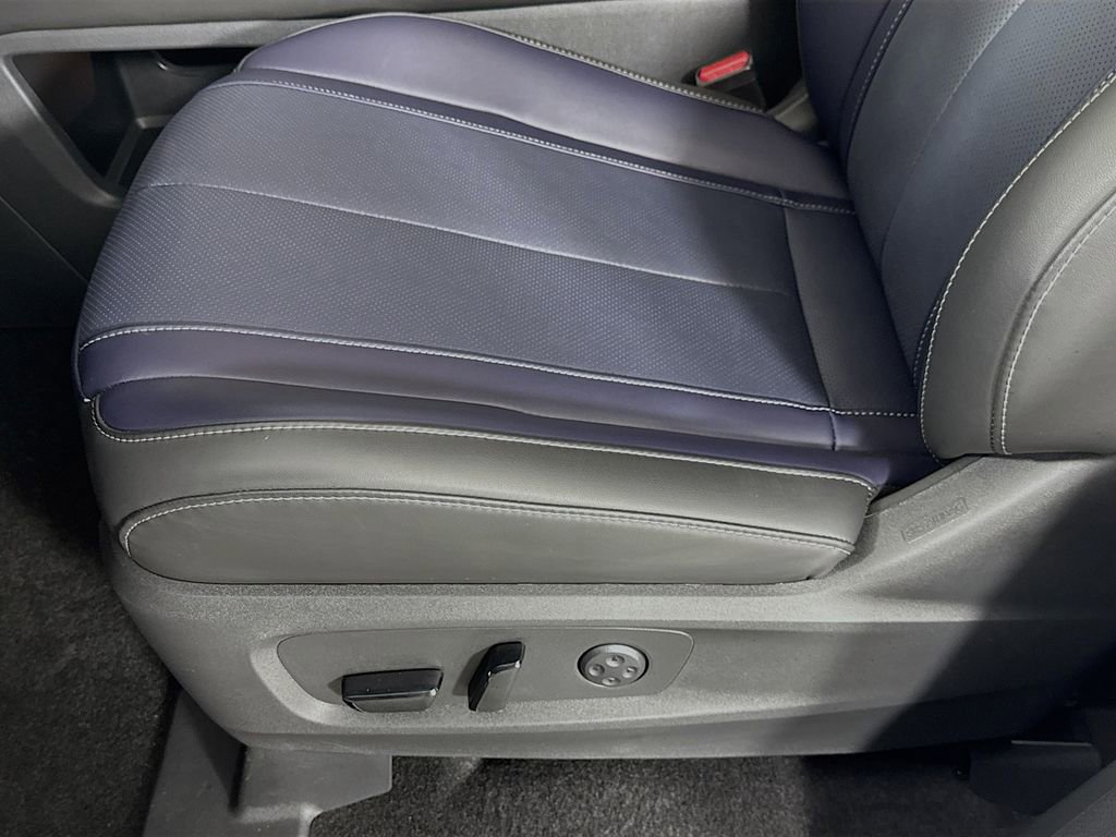 Certified 2026 INFINITI QX60 Sport w/ Dark Cargo Package image 25