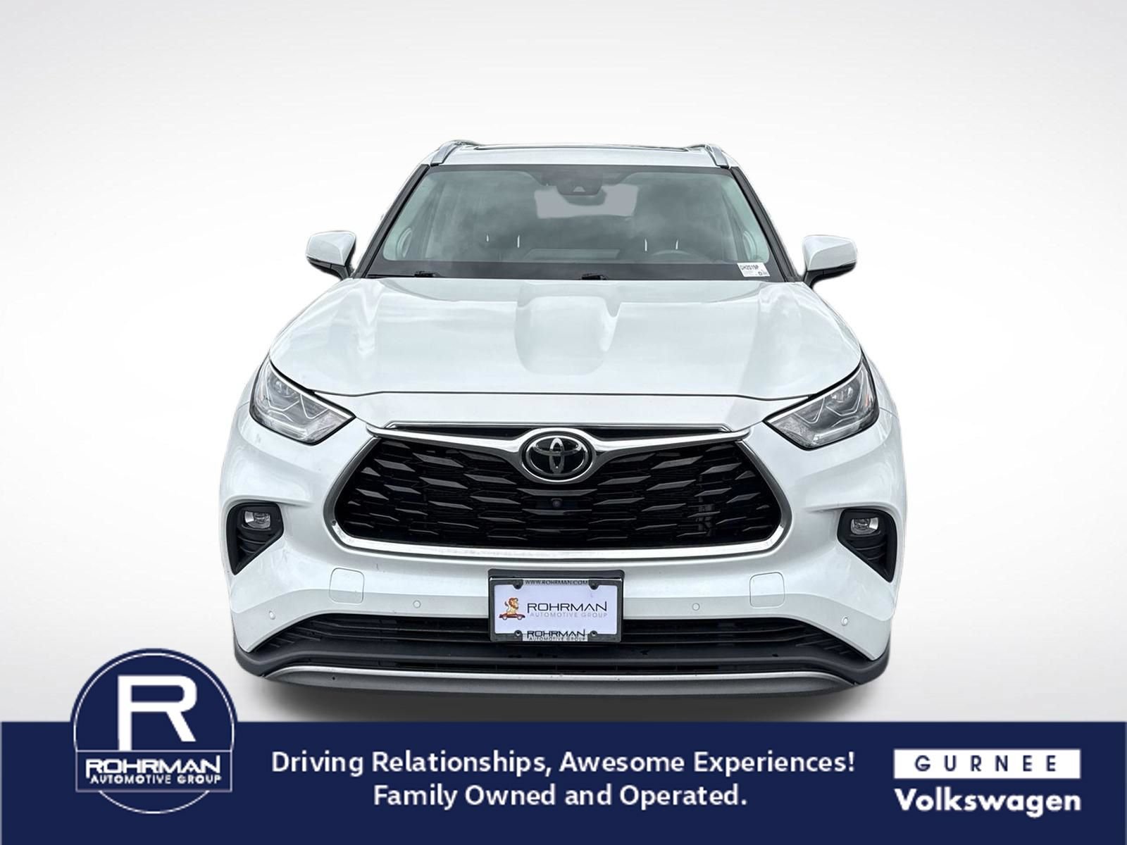 Used 2022 Toyota Highlander Platinum AWD/4WD image 3