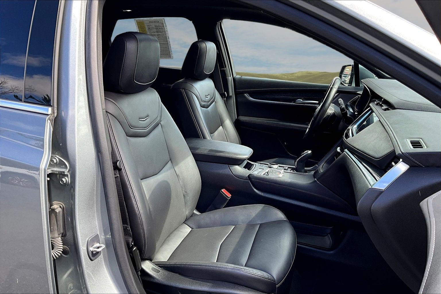 Used 2023 Cadillac XT5 Premium Luxury w/ Technology Package image 21