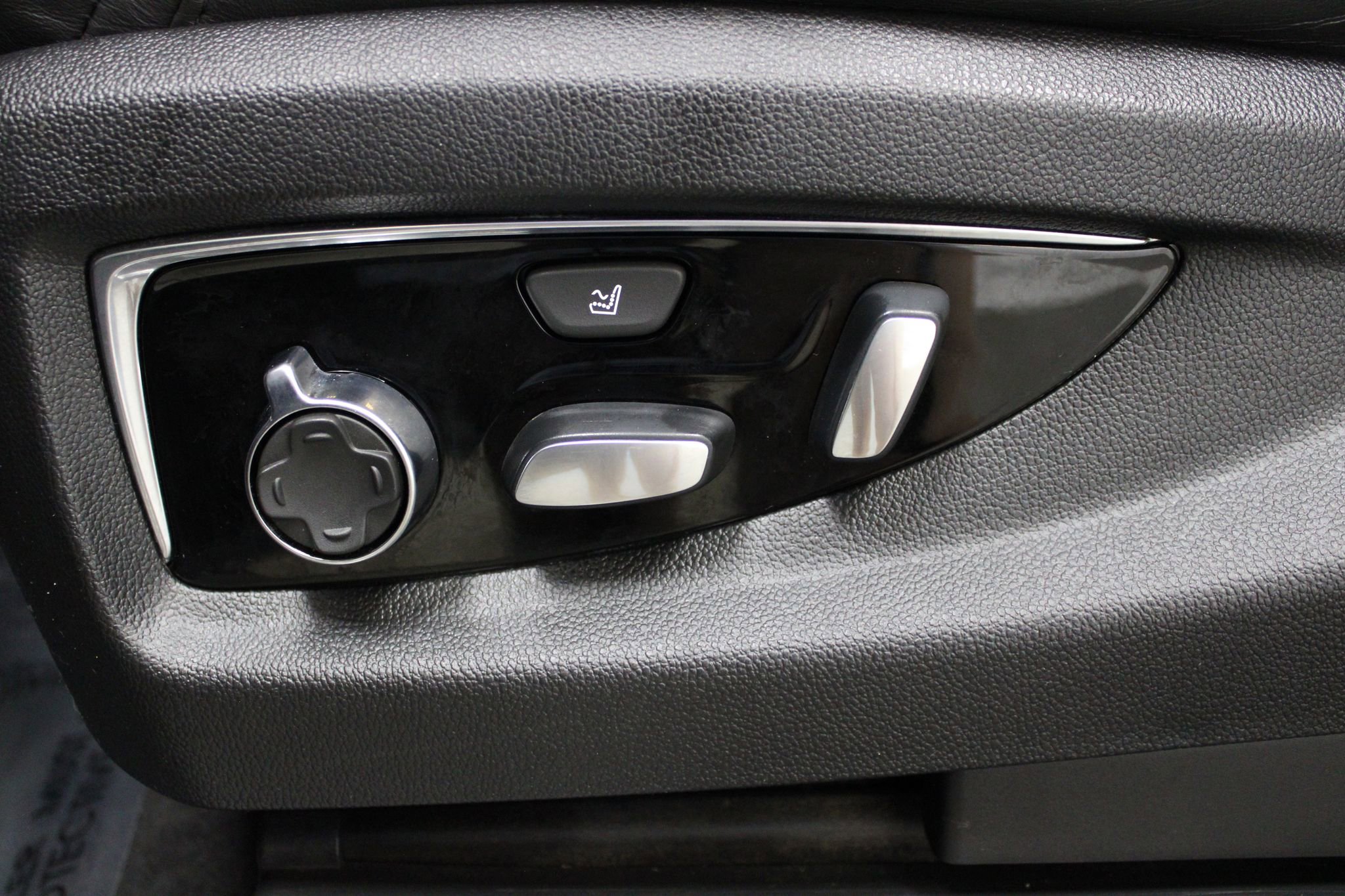 Used 2020 Cadillac Escalade ESV Platinum AWD/4WD image 53