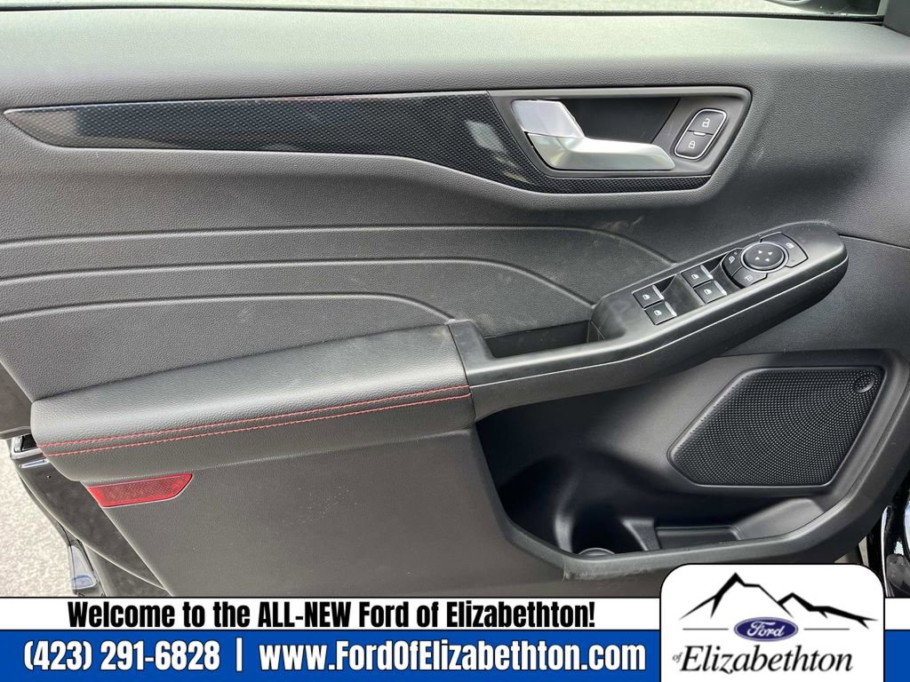 New 2026 Ford Escape ST-Line Select w/ Equipment Group 401A image 19