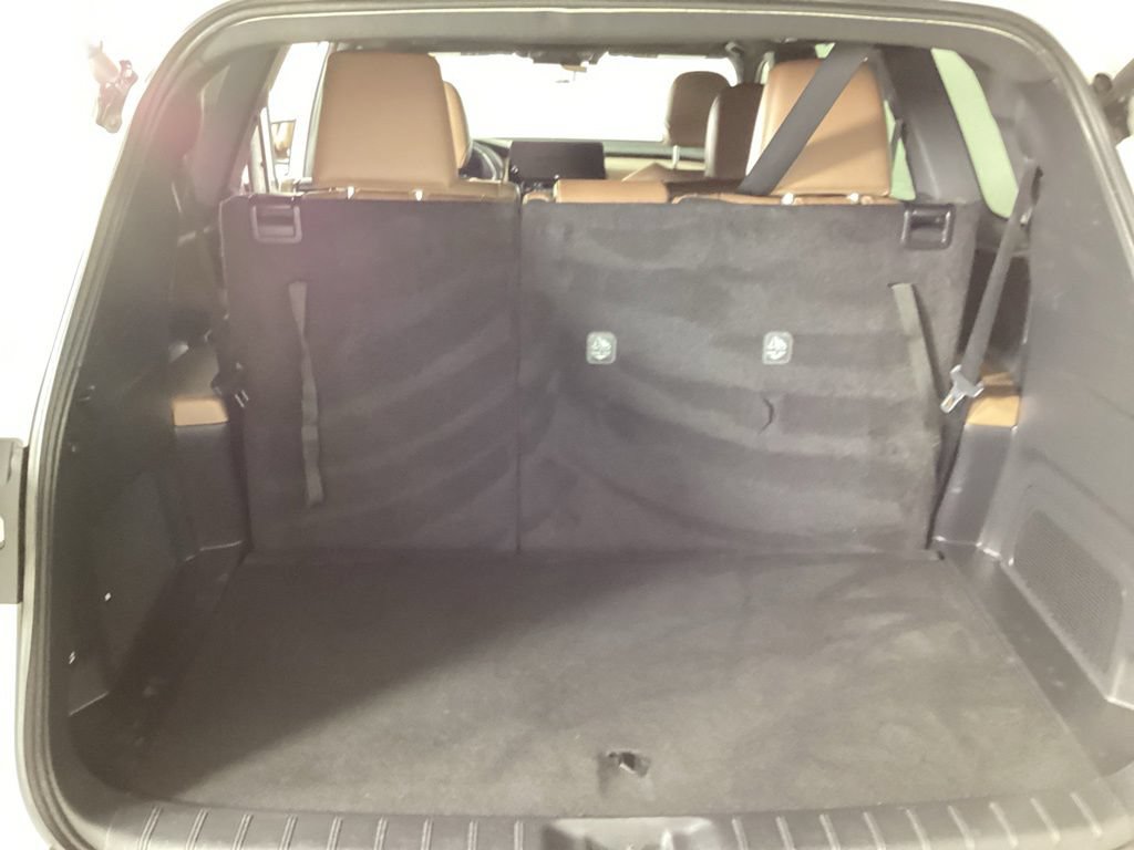 Used 2024 Toyota Grand Highlander AWD Hybrid image 25