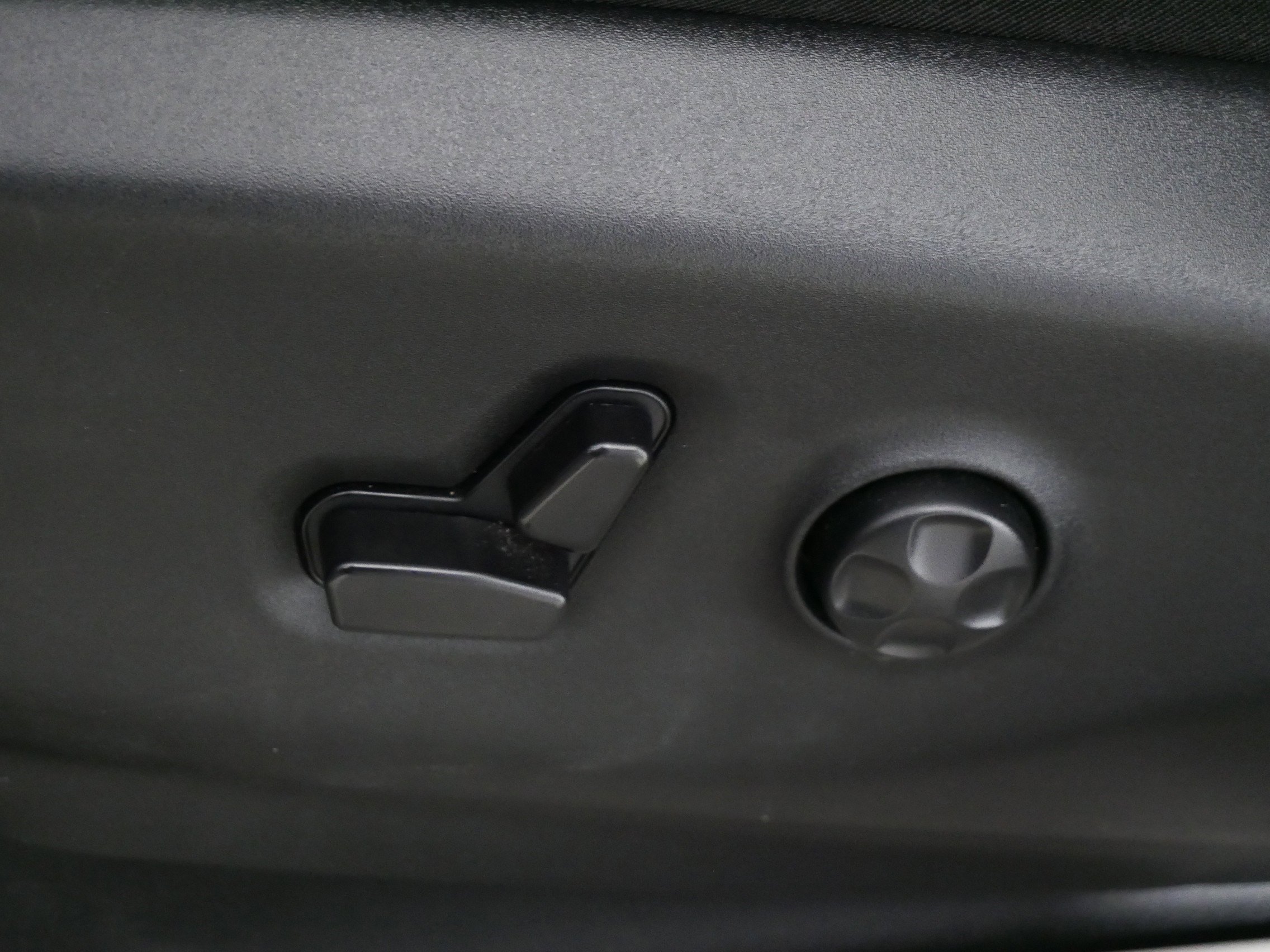 Used 2024 Chrysler Pacifica Touring-L image 20