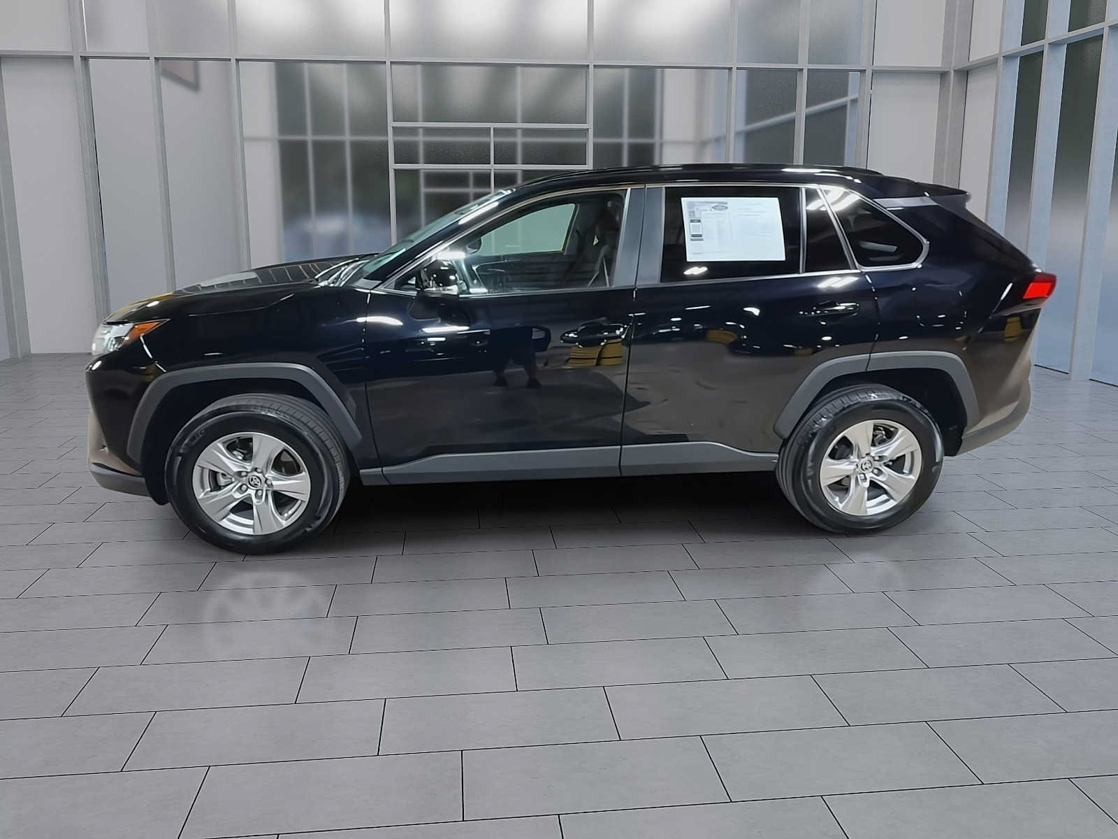 Certified 2025 Toyota RAV4 XLE AWD/4WD image 5