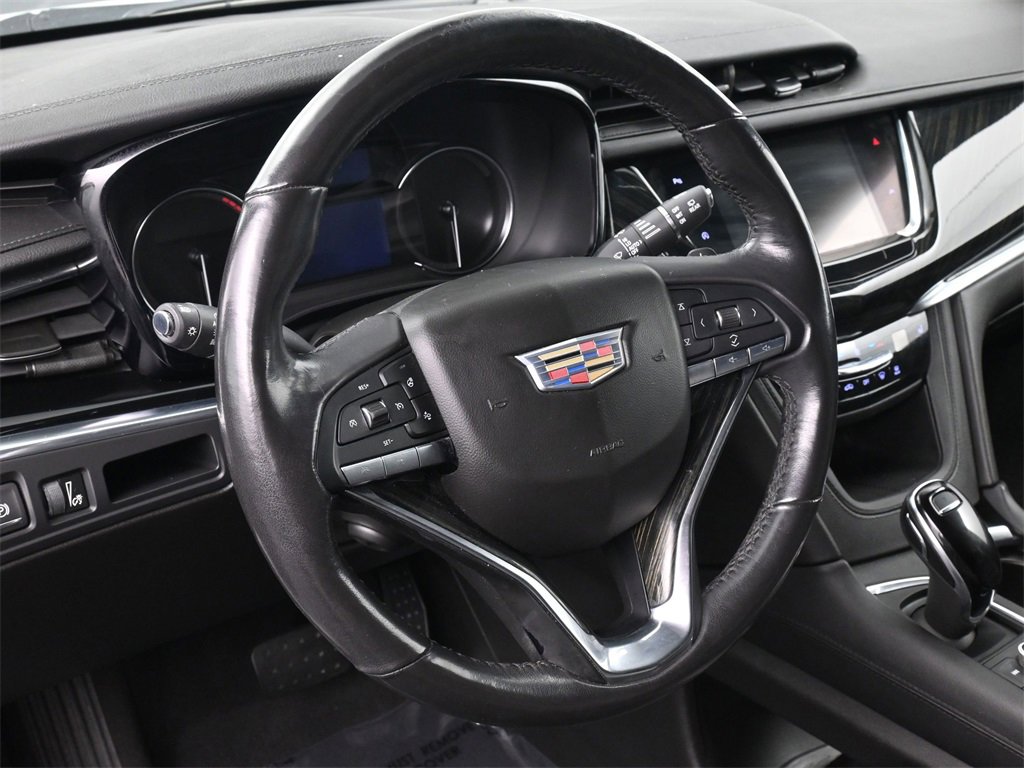 Used 2020 Cadillac XT6 Premium Luxury image 10