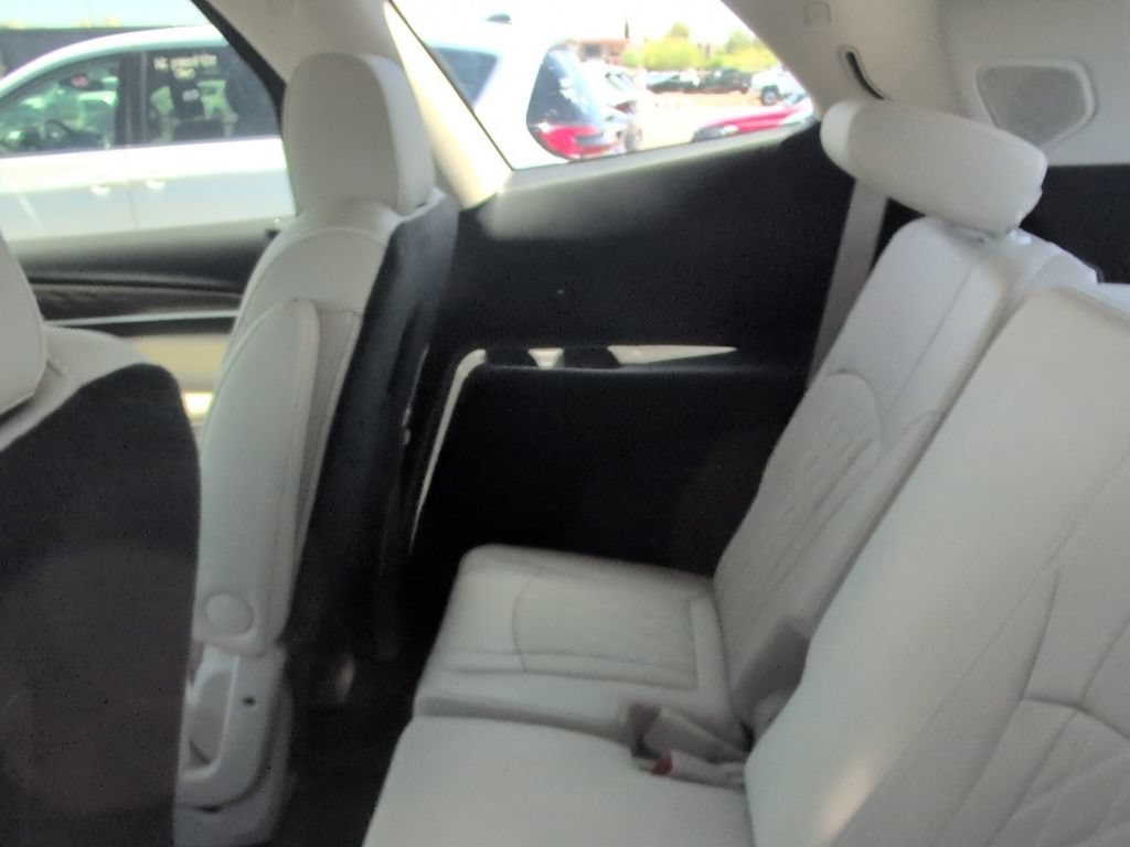 Used 2023 Buick Enclave Avenir w/ Avenir Technology Package AWD/4WD image 12