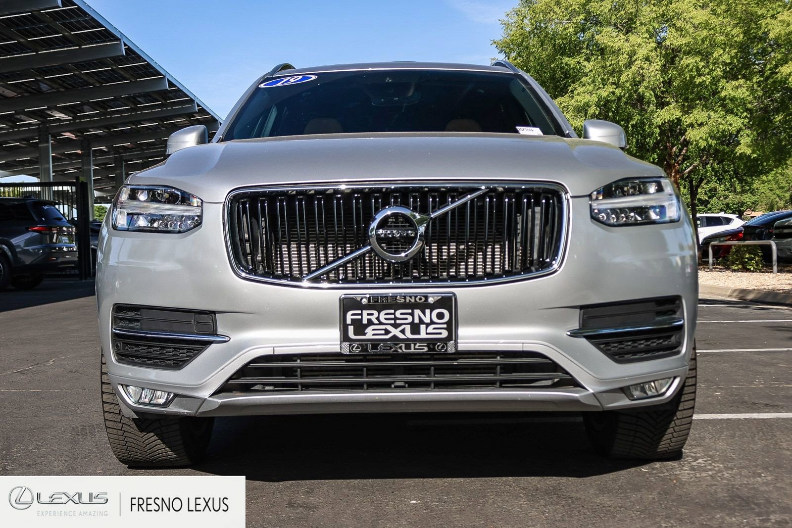 Used 2019 Volvo XC90 T6 Momentum AWD/4WD image 2