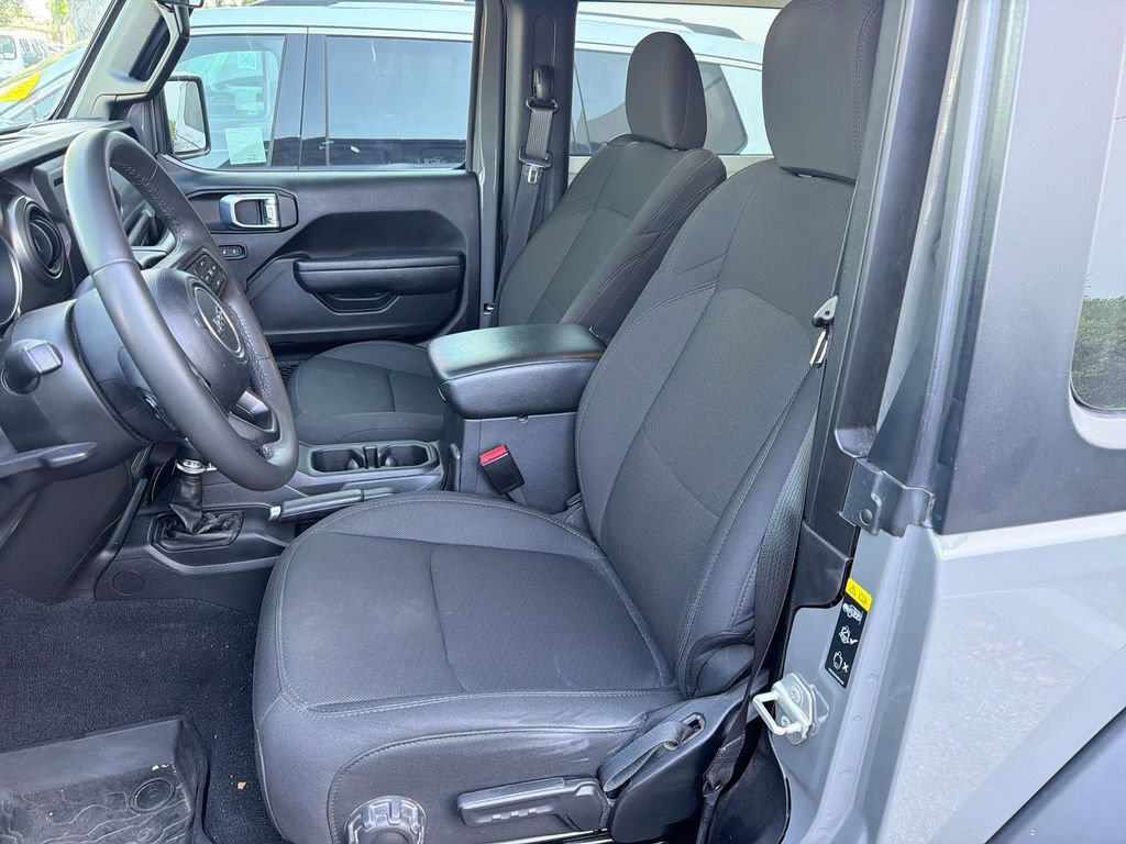 Used 2023 Jeep Wrangler Sport AWD/4WD image 5