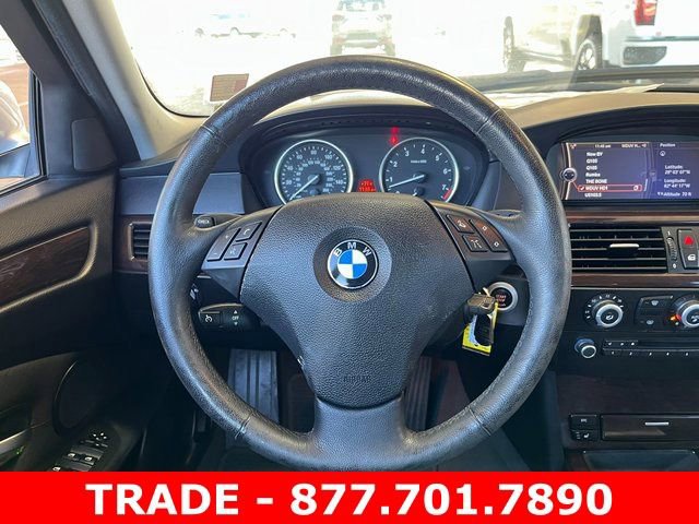 Used 2010 BMW 535i xDrive Wagon image 11