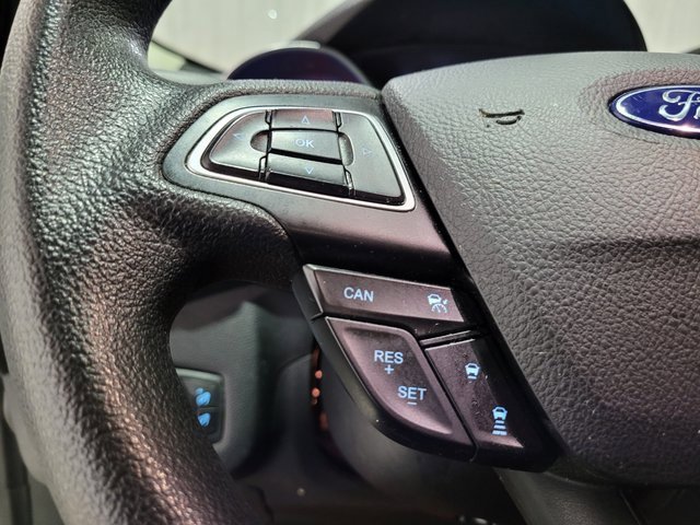 Used 2018 Ford Escape SE w/ Ford Safe & Smart Package image 29