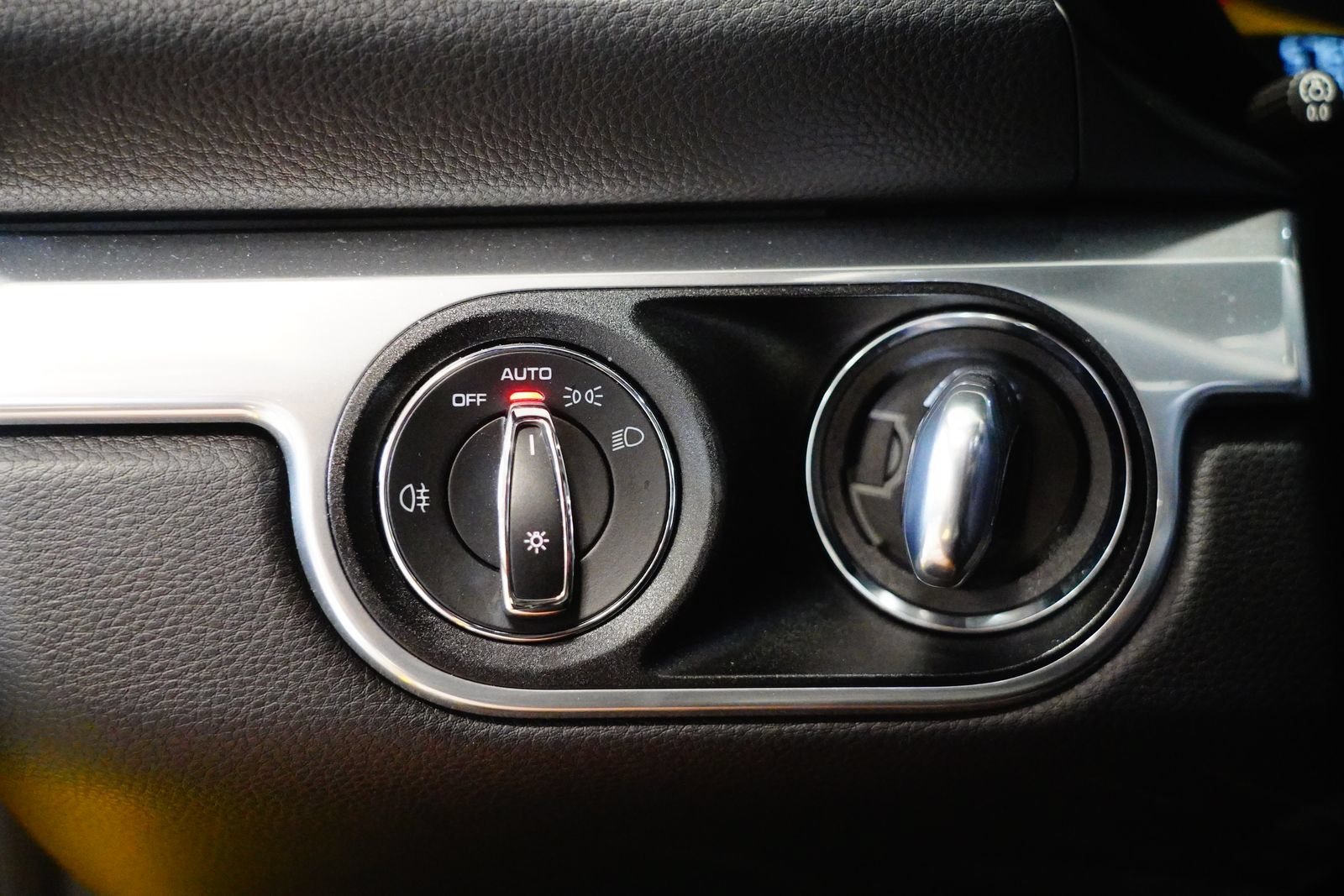 Used 2021 Porsche 718 Cayman RWD image 29