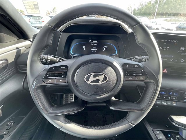 Certified 2025 Hyundai Elantra Sport image 14