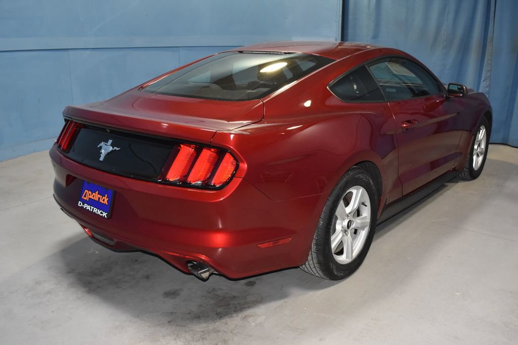 Used 2017 Ford Mustang Coupe image 21