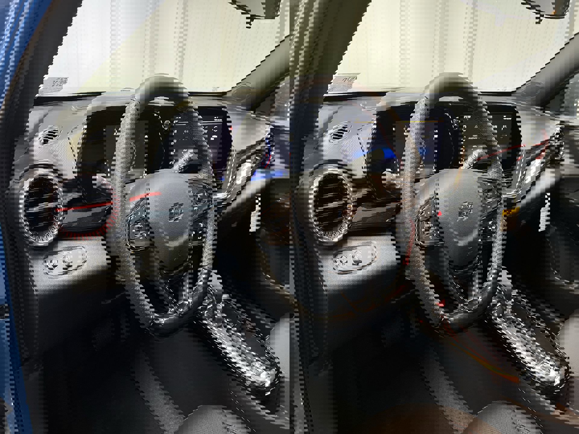 New 2026 Chevrolet Trax RS w/ Driver Confidence Package image 42