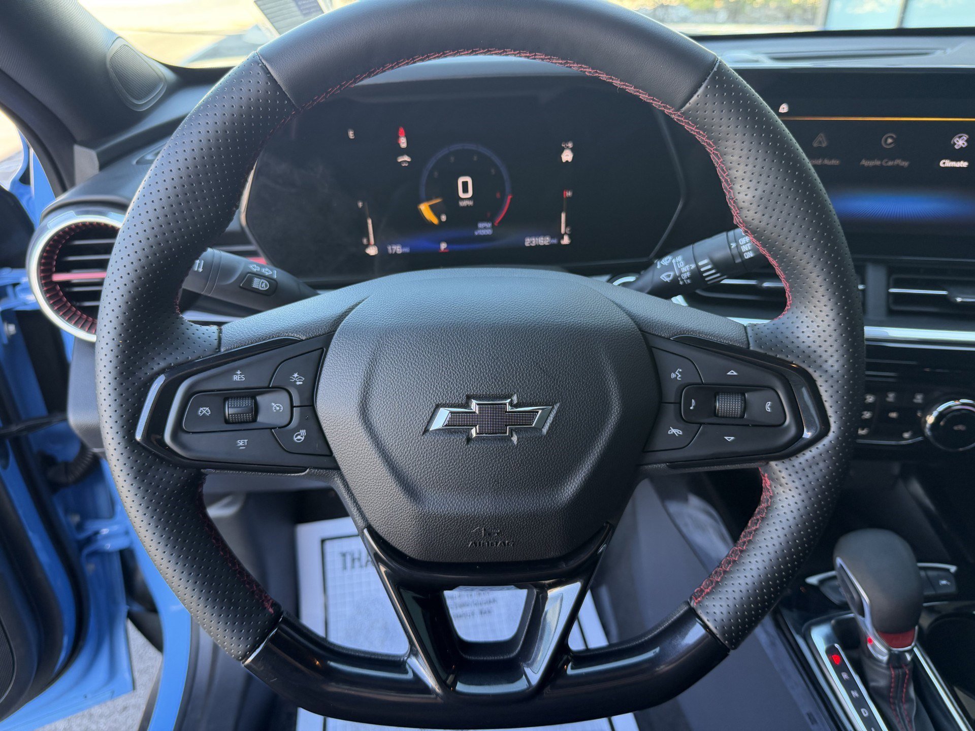 Used 2024 Chevrolet Trax RS w/ Sunroof Package image 11