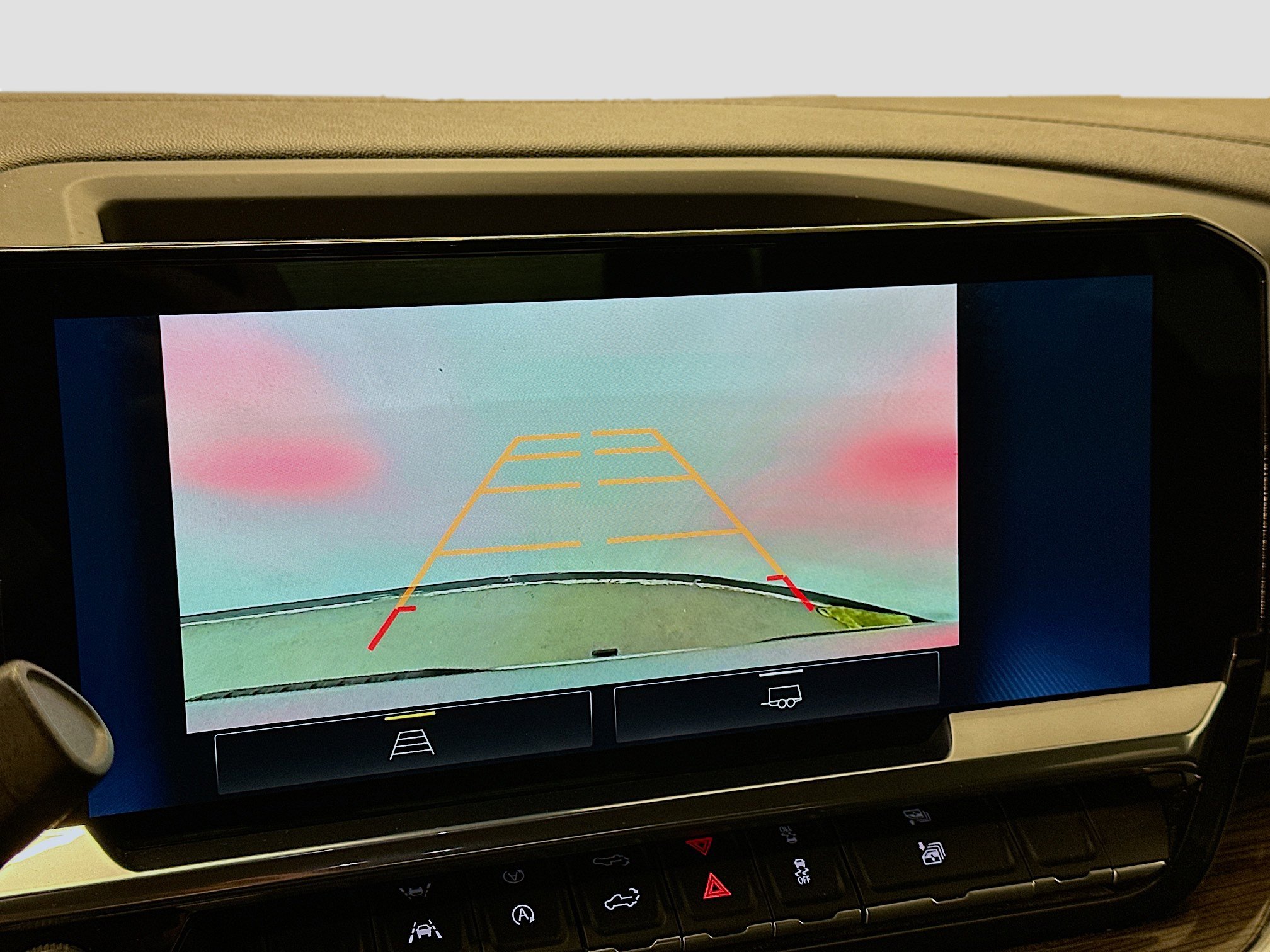 Used 2024 Chevrolet Silverado 1500 LT image 23