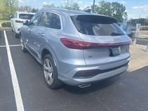 Used 2025 Audi Q5 Premium Plus AWD/4WD image 4