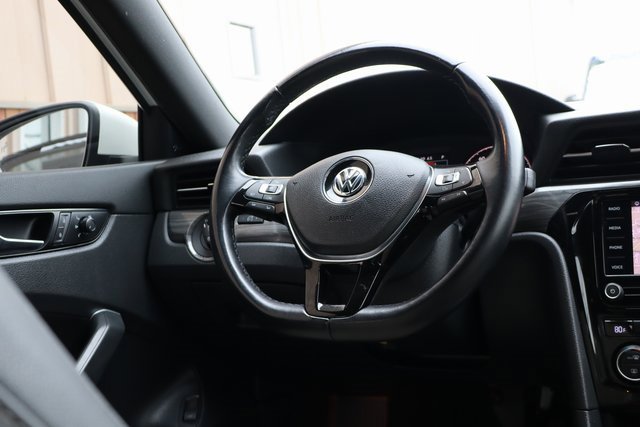 Used 2021 Volkswagen Passat 2.0T R-Line image 40