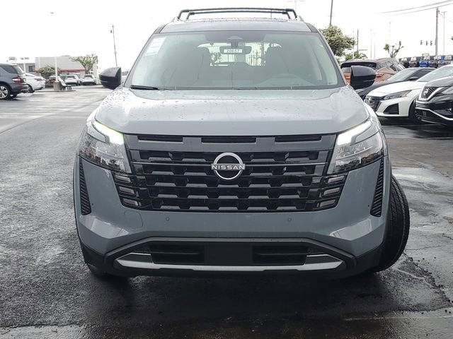 New 2026 Nissan Pathfinder Platinum AWD/4WD image 2
