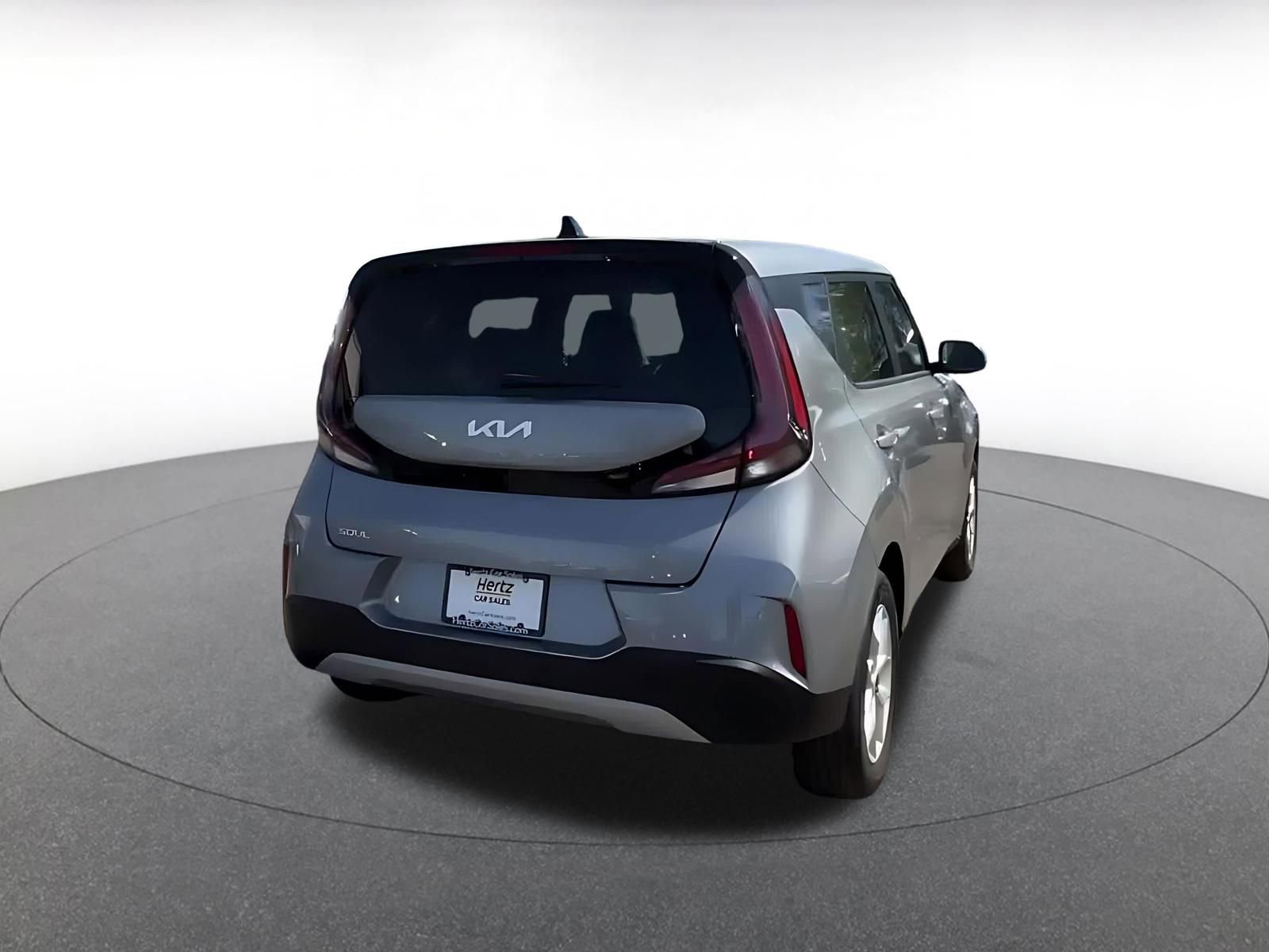 Used 2025 Kia Soul LX w/ LX Technology Package FWD image 15