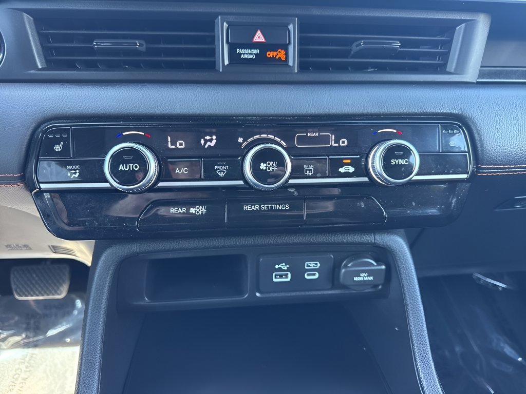 Used 2025 Honda Pilot Sport image 20