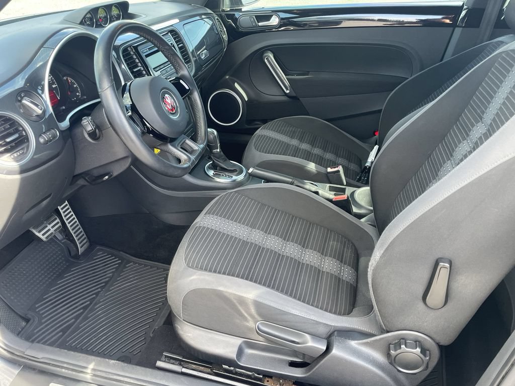 Used 2012 Volkswagen Beetle Turbo FWD image 8