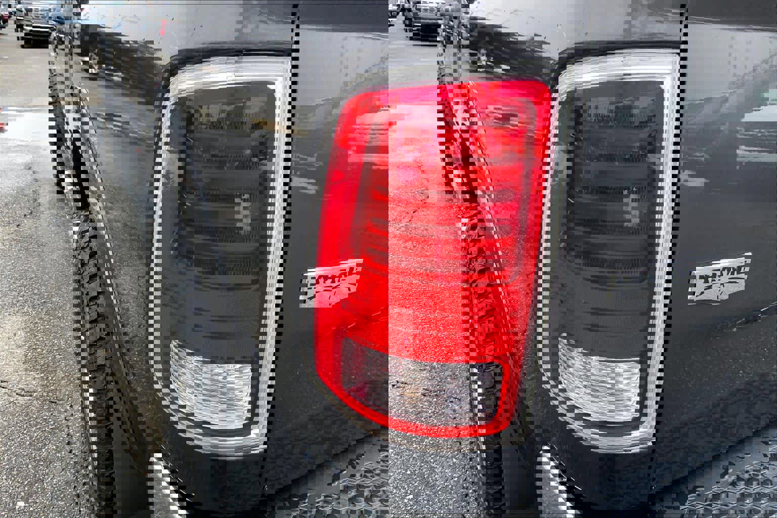 Used 2017 RAM 1500 Laramie image 26