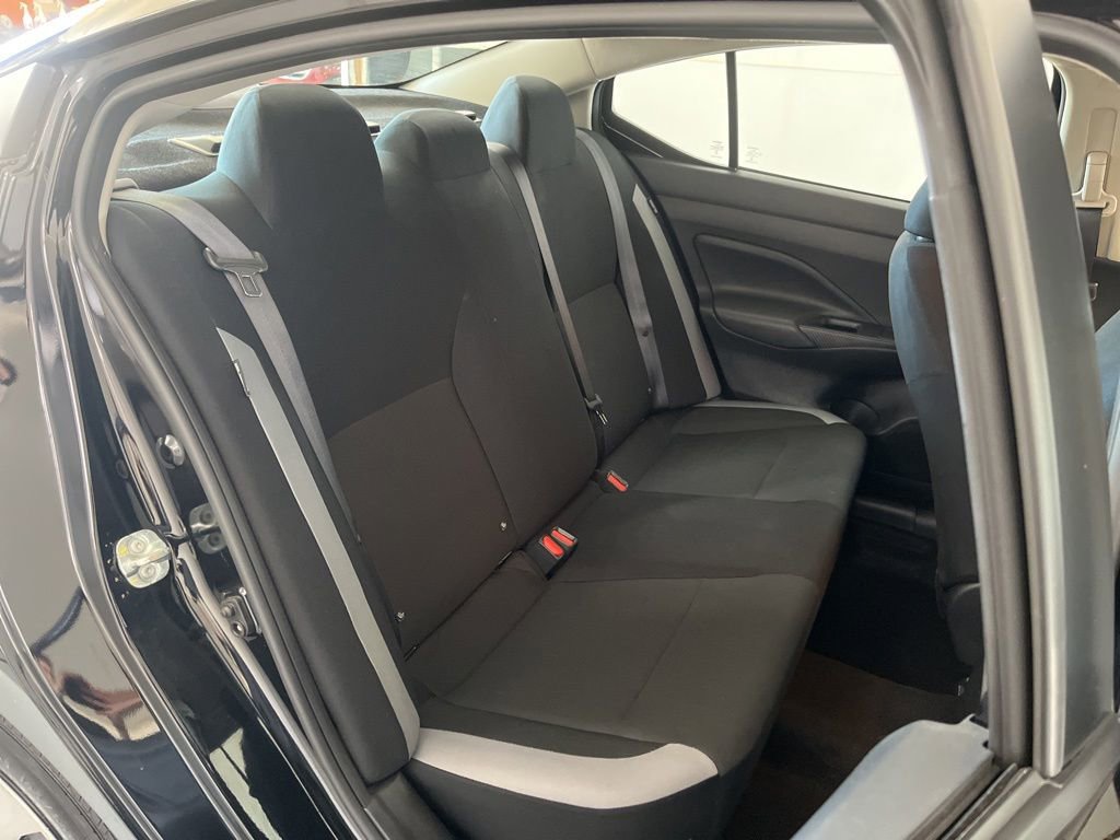 Used 2025 Nissan Versa S FWD image 18